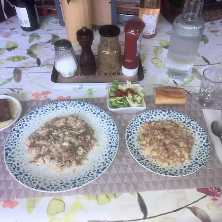 Greg House 49 - D'hotes בית אירוח בואפרו-אן-מוז'