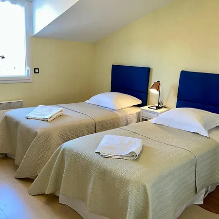 Greg House 49 - D'hotes *