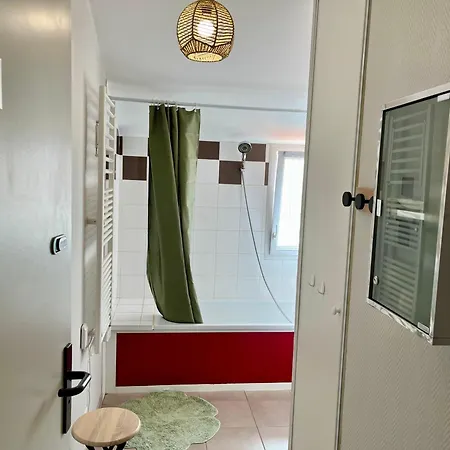 Проживание в семье Greg House 49 - D'hotes